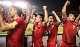 国足主厨爆料新闻视频,揭秘国足备战背后的美食故事